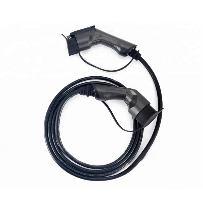 CARPLUG Câble de recharge Noir - Type 2 - Type 2 - 5m - 22kW (3 phases 32A)  - T2 T2 + Housse - Câbles Type 2 - Type 2 - Carplug